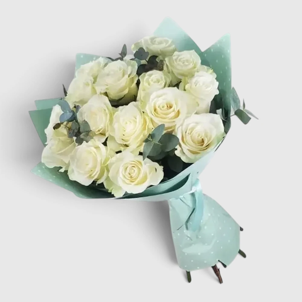 Bouquet of 15 white roses