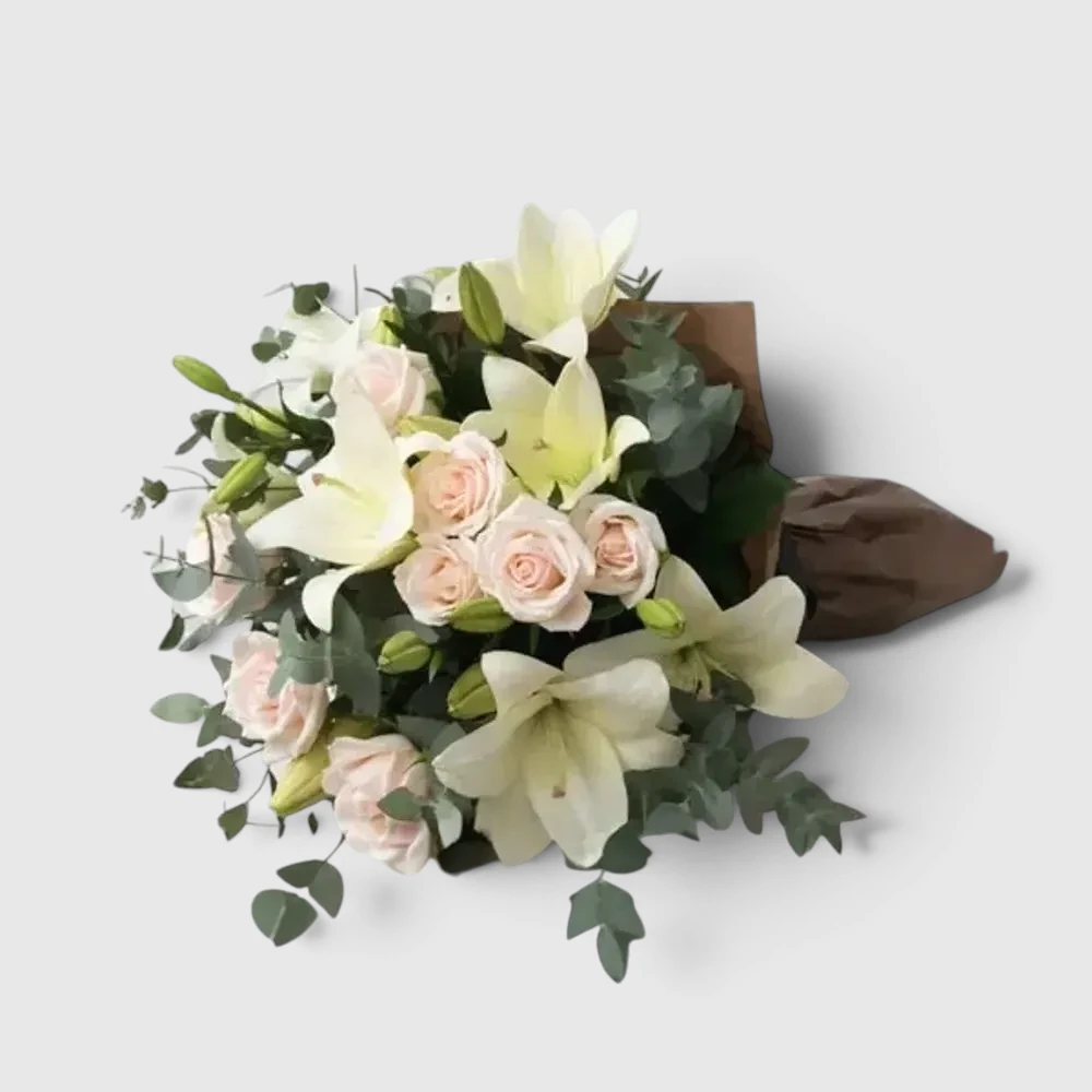 Bouquet with white lilies and roses